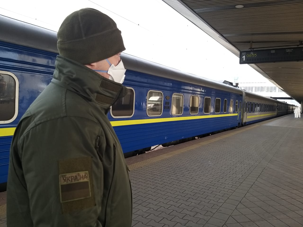 поезд киев москва