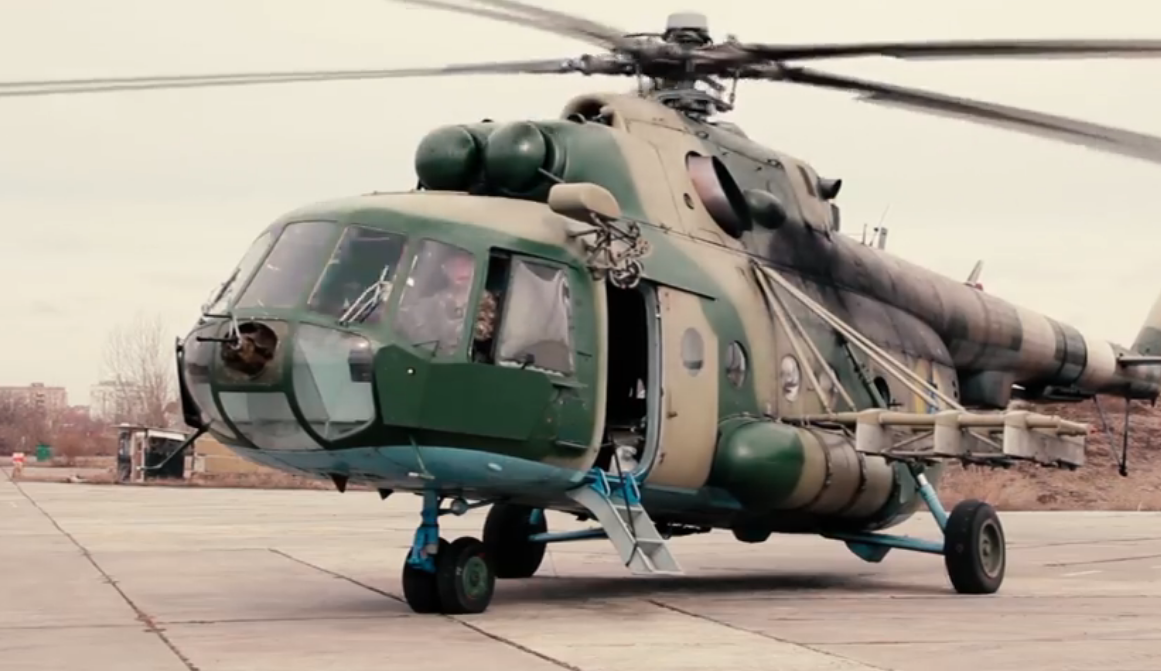 Видео: Российские военные врачи оказывают медпомощь жителям Харьковской области