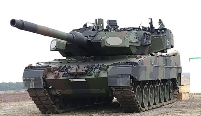 Ukraine Leopard 2 Tankers Finish NATO Training Ahead of Spring Push