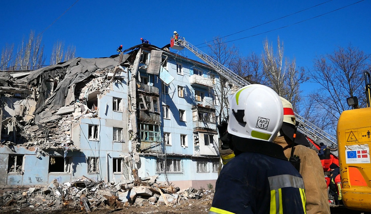 Все летит, все трясется, ужас нечеловеческий: жители разрушенного армией РФ  дома в Запорожье рассказали о пережитом (ВИДЕО) - Freedom