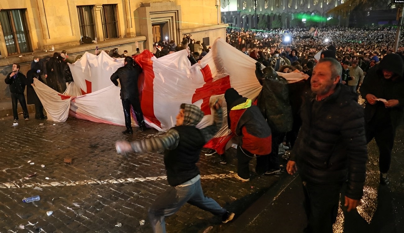 Протесты в Тбилиси — причины и последствия: разбор ситуации от грузинских  политиков и экспертов - Freedom