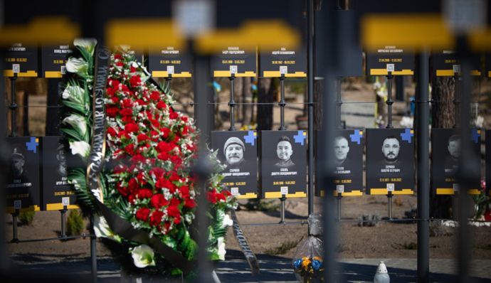 Зеленський та Павел вшанували пам’ять загиблих воїнів на Київщині (ФОТО, ВІДЕО)