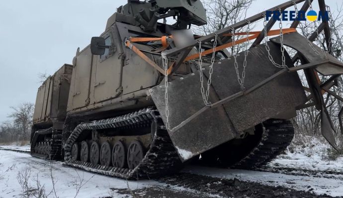 “Вікінг” на фронті: як морпіхи ЗСУ використовують шведські всюдиходи на Херсонському напрямку (ВІДЕО)